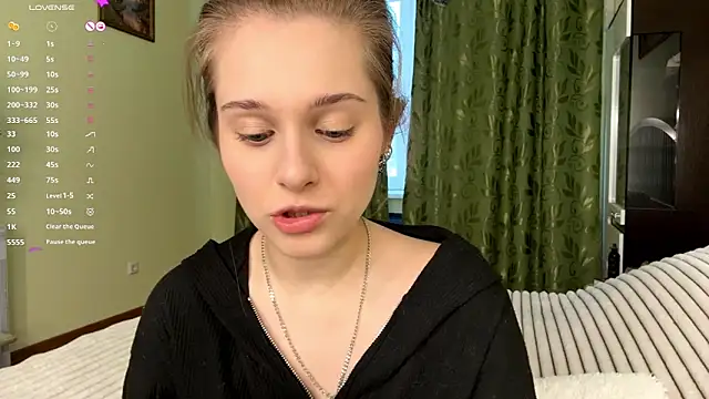 Snapshot of MiaBlanko chatting on 01-06-26, 09:35 MiaBlanko online show from 01-06-26, 09:35