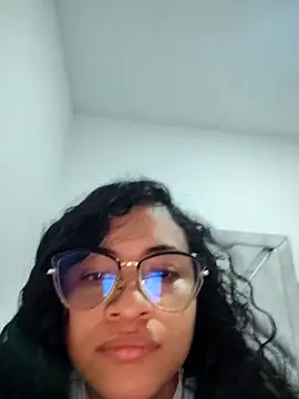 Snapshot of DAFNNEE_HOT chatting on 05-09-26, 05:16 DAFNNEE HOT online show from 05-09-26, 05:16
