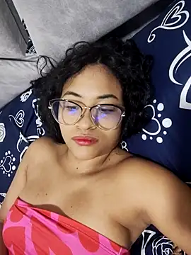 Snapshot of DAFNNEE_HOT chatting on 04-07-26, 03:58 DAFNNEE HOT online show from 04-07-26, 03:58