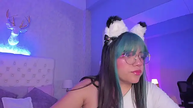 ZoeSkyee  online show from 12-14-25, 02:29