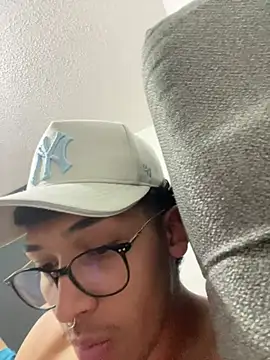 toritoga online show from 02-12-26, 05:07