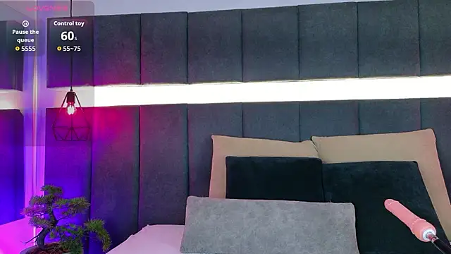 luna blannco online show from 02-02-26, 01:43