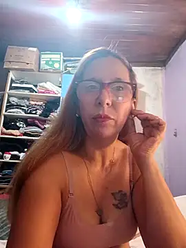 Snapshot of cari75 chatting on 04-19-26, 04:02 cari75 online show from 04-19-26, 04:02