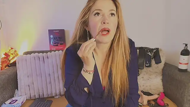 Laura hotmilf online show from 04-02-26, 01:18