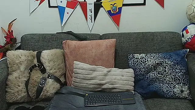 Laura hotmilf online show from 07-07-26, 04:15