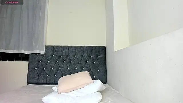 milk rain online show from 04-13-26, 01:59