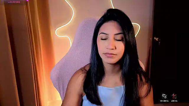 Snapshot of chloebum_ chatting on 12-16-25, 11:03 chloebum online show from 12-16-25, 11:03