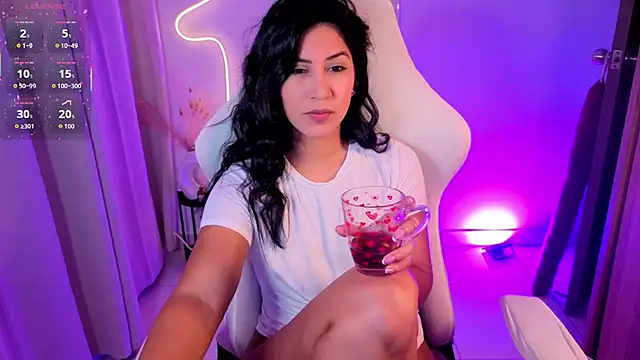 chloebum  online show from 03-10-26, 11:03