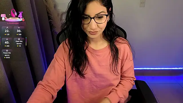chloebum  online show from 05-13-26, 11:06