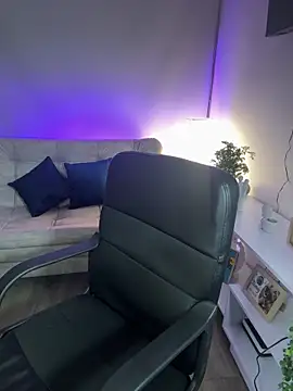 emily kate  online show from 03-04-26, 03:25