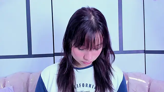 lovequinn mjs online show from 12-19-25, 08:00