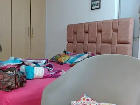 vanessa hot69  online show from 02-05-26, 04:08