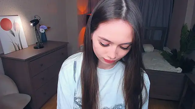 YvonneRobes online show from 02-04-26, 07:09