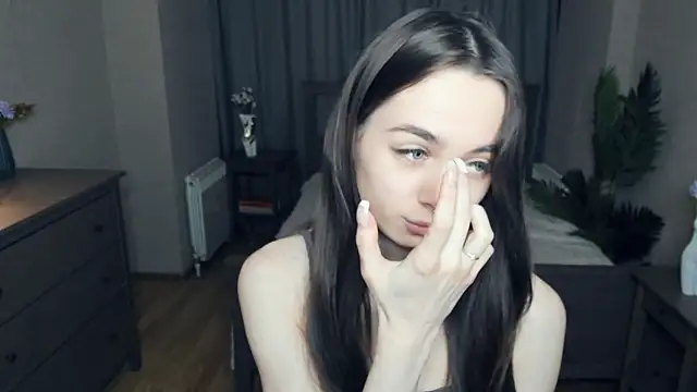 YvonneRobes online show from 02-20-26, 07:16