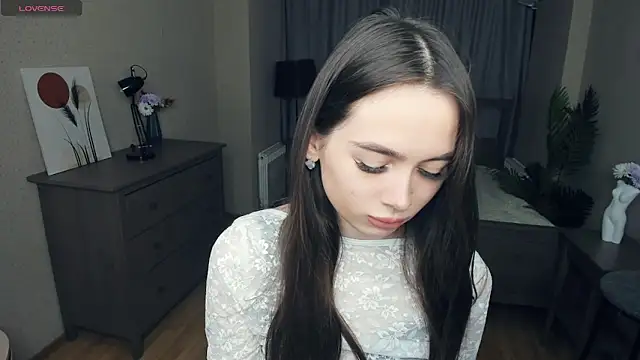 YvonneRobes online show from 02-13-26, 07:25