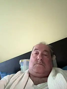 Snapshot of csikar chatting on 05-13-26, 04:41 csikar online show from 05-13-26, 04:41