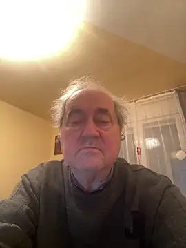 Snapshot of csikar chatting on 02-11-26, 05:57 csikar online show from 02-11-26, 05:57