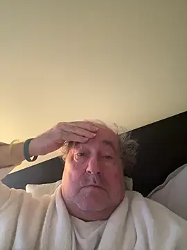 Snapshot of csikar chatting on 02-25-26, 05:51 csikar online show from 02-25-26, 05:51