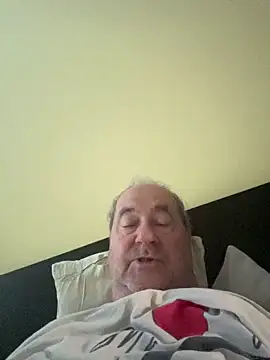 Snapshot of csikar chatting on 06-08-26, 04:46 csikar online show from 06-08-26, 04:46