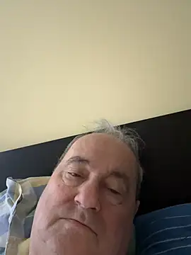 Snapshot of csikar chatting on 04-27-26, 05:49 csikar online show from 04-27-26, 05:49