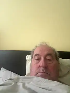 Snapshot of csikar chatting on 06-24-26, 04:33 csikar online show from 06-24-26, 04:33