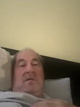 Snapshot of csikar chatting on 07-10-26, 04:45 csikar online show from 07-10-26, 04:45