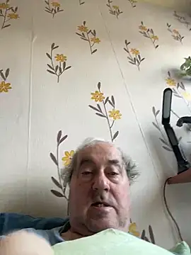 Snapshot of csikar chatting on 03-01-26, 08:14 csikar online show from 03-01-26, 08:14