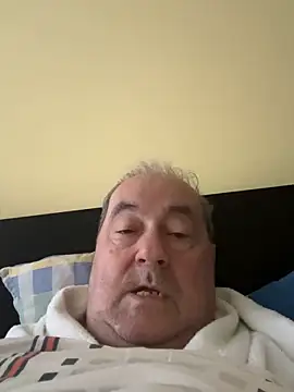 Snapshot of csikar chatting on 05-05-26, 04:59 csikar online show from 05-05-26, 04:59
