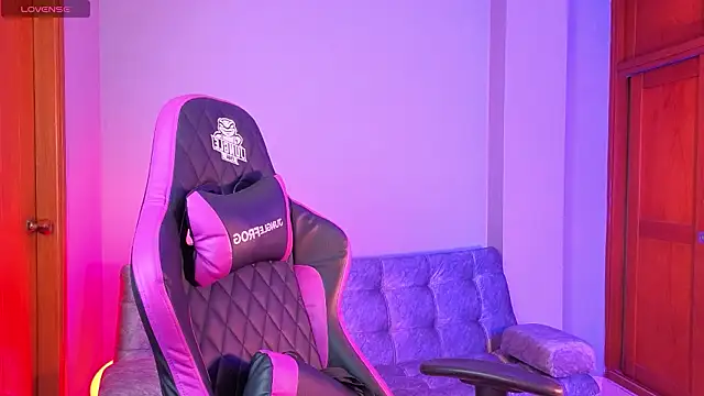 melanimorgan1 online show from 02-17-26, 04:43