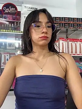 Snapshot of lunaluxury22 chatting on 02-01-26, 03:21 lunaluxury22 online show from 02-01-26, 03:21