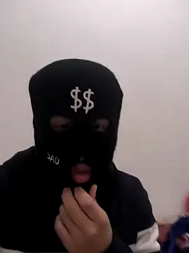 Snapshot of twinkarabboy chatting on 12-21-25, 03:57 twinkarabboy online show from 12-21-25, 03:57