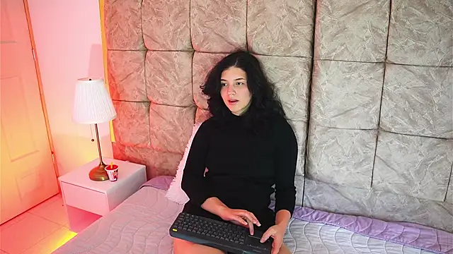 Snapshot of AlexiaClark7 chatting on 02-25-26, 07:47 AlexiaClark7 online show from 02-25-26, 07:47