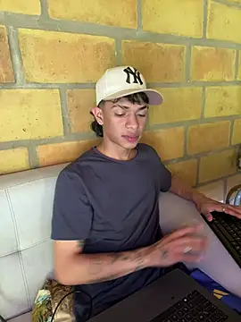 Glen connor 11 online show from 03-10-26, 04:44