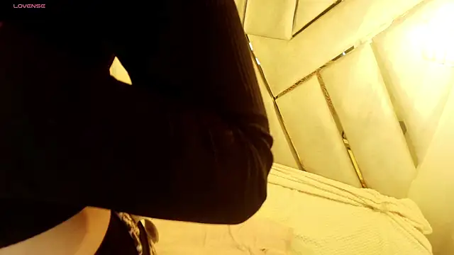 Lovely-martina online show from 01-12-26, 07:31