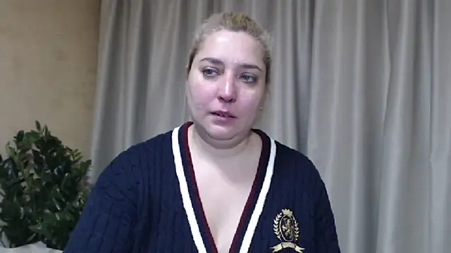 Snapshot of sweetpussy13 chatting on 02-07-26, 06:21 sweetpussy13 online show from 02-07-26, 06:21