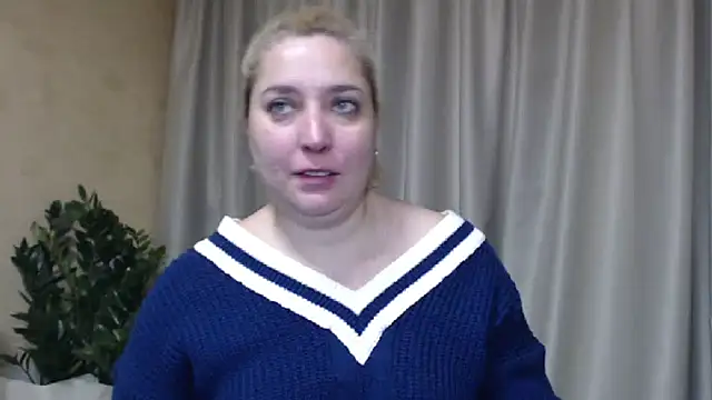 Snapshot of sweetpussy13 chatting on 02-03-26, 06:40 sweetpussy13 online show from 02-03-26, 06:40