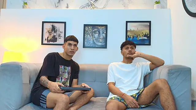 Snapshot of DIAMOND_BLACKS chatting on 02-13-26, 07:30 DIAMOND BLACKS online show from 02-13-26, 07:30