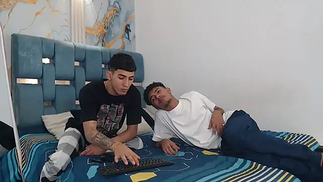 Snapshot of DIAMOND_BLACKS chatting on 02-19-26, 07:38 DIAMOND BLACKS online show from 02-19-26, 07:38