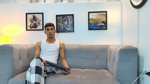 Snapshot of DIAMOND_BLACKS chatting on 02-06-26, 07:26 DIAMOND BLACKS online show from 02-06-26, 07:26