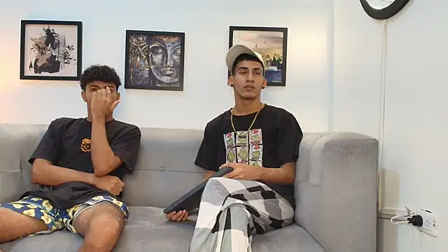 Snapshot of DIAMOND_BLACKS chatting on 01-16-26, 07:23 DIAMOND BLACKS online show from 01-16-26, 07:23