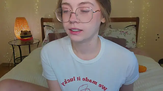 miya soft online show from 05-19-26, 01:56
