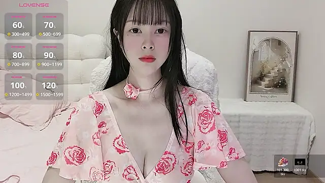 Anna-2005 online show from 04-17-26, 05:43