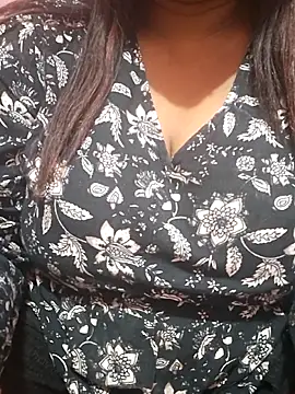 Snapshot of Sexy_doctor72 chatting on 12-21-25, 04:41 Sexy doctor72 online show from 12-21-25, 04:41