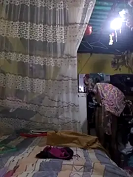 Snapshot of angeliChacon chatting on 12-19-25, 06:27 angeliChacon online show from 12-19-25, 06:27