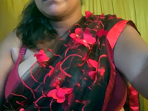 MISTI KOLK online show from 05-17-26, 08:03