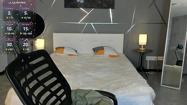 miss  evelyne online show from 02-07-26, 01:13