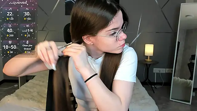 miss  evelyne online show from 02-09-26, 01:14