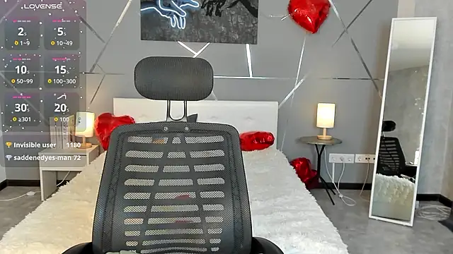 miss  evelyne online show from 02-20-26, 06:26