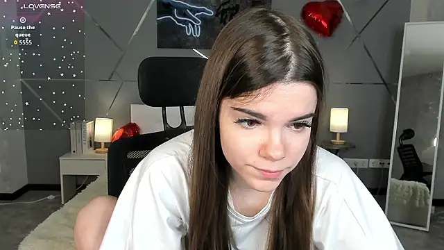 miss  evelyne online show from 02-23-26, 01:07