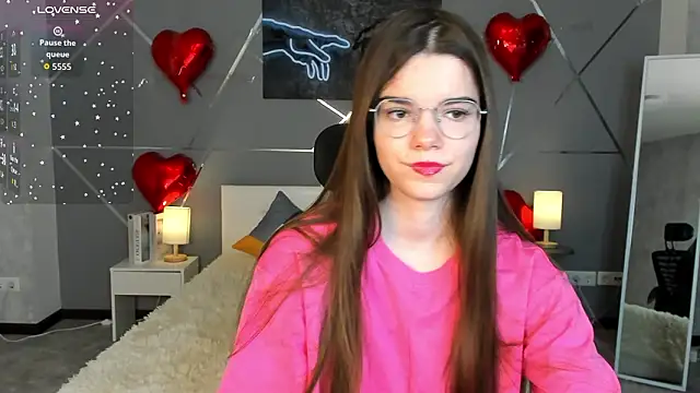 miss  evelyne online show from 02-12-26, 01:05